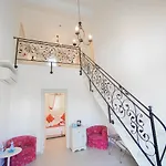 אורחן Marina Palace אלאקאטי