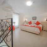 Marina Palace אורחן אלאקאטי