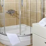 אורחן Marina Palace 2*