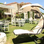אורחן Marina Palace