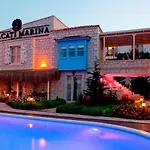 Marina Palace אלאקאטי