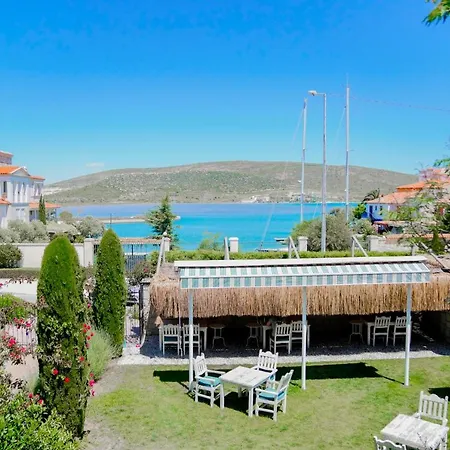 Marina Palace