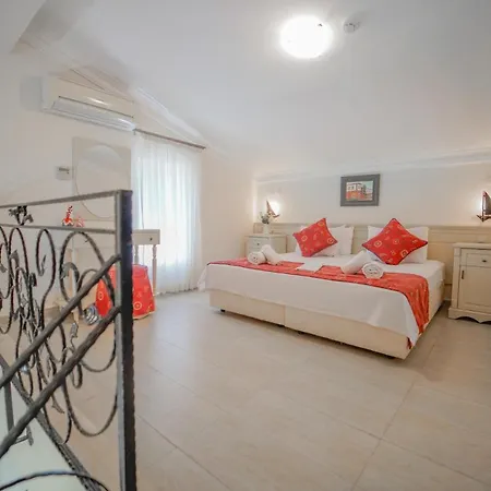 Marina Palace Мини-отель Алачати
