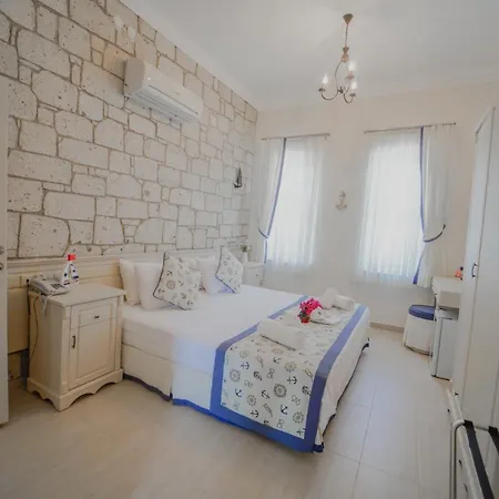 Marina Palace Πανδοχείο 2*