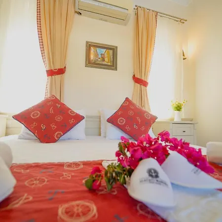 Marina Palace Алачати