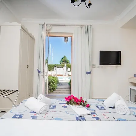 Marina Palace 2* Алачати