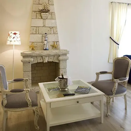 Marina Palace Πανδοχείο 2*