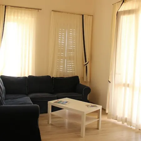 Marina Palace Πανδοχείο 2*