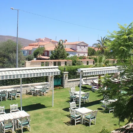 Marina Palace