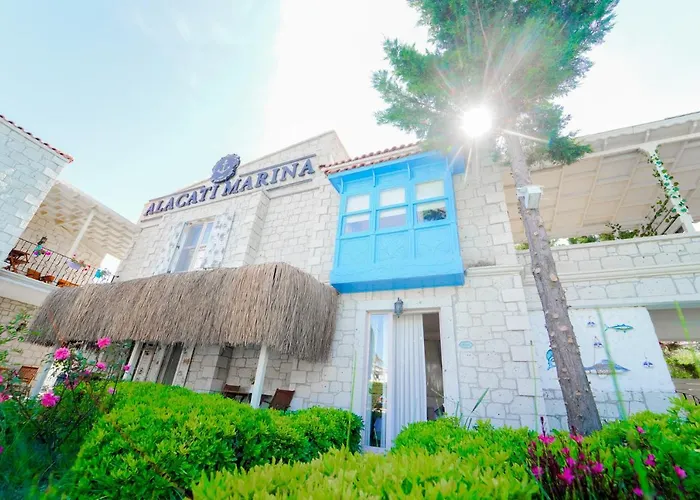 Marina Palace Inn 2*