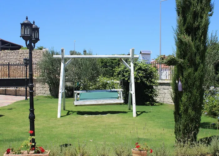 Marina Palace Inn 2*