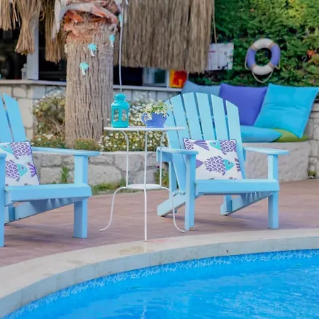 Marina Palace 2* Alaçatı