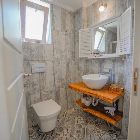 Han/Misafirhane Marina Palace Alaçatı