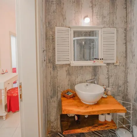 Marina Palace Han/Misafirhane Alaçatı