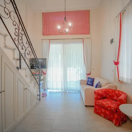 Marina Palace Han/Misafirhane Alaçatı