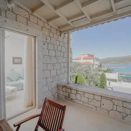 Marina Palace Han/Misafirhane Alaçatı