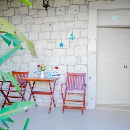 Marina Palace Han/Misafirhane 2*