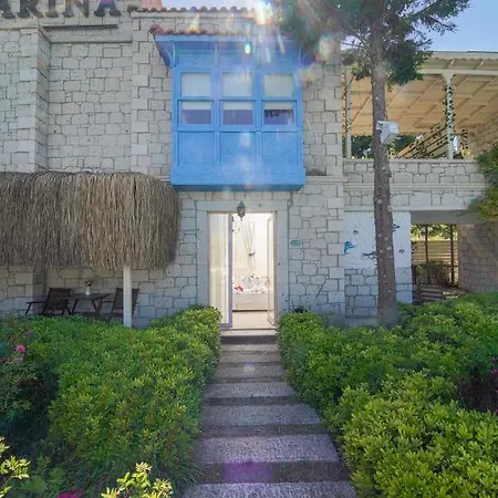 Marina Palace 2* Alaçatı